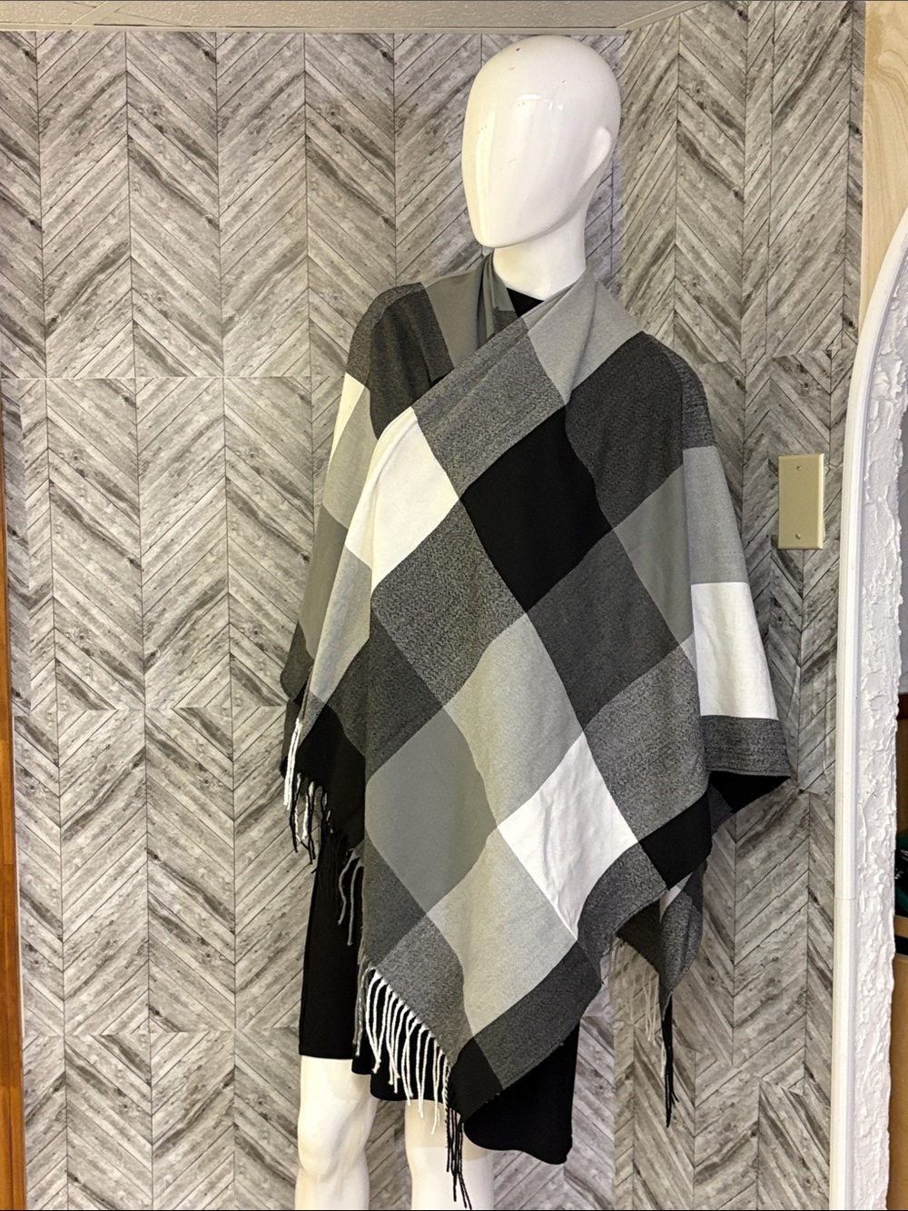 D’margeaux New York Black & White Plaid Wrap / Poncho with fringe